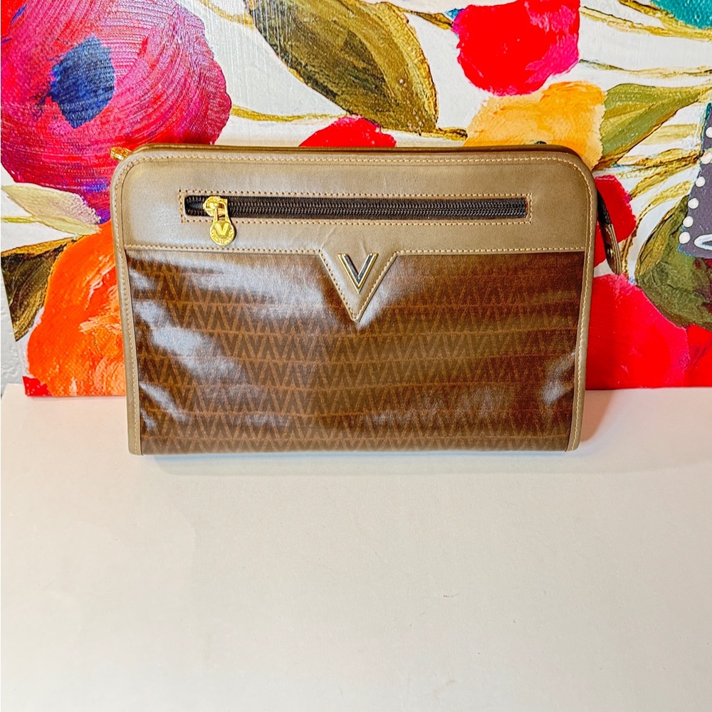 Valentino Gravani Not Rudolf Damt Gravani this is Gravani Tan Leather Clutch - Picture 4 of 16